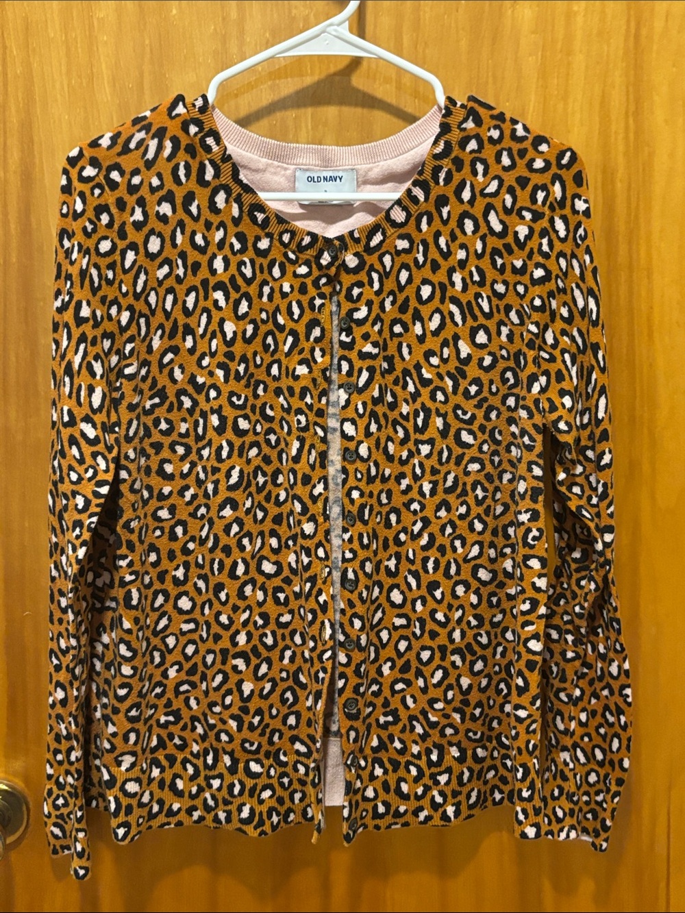 💙 3 FOR $22 Old Navy Orange Leopard Print Snap-Front Cardigan
